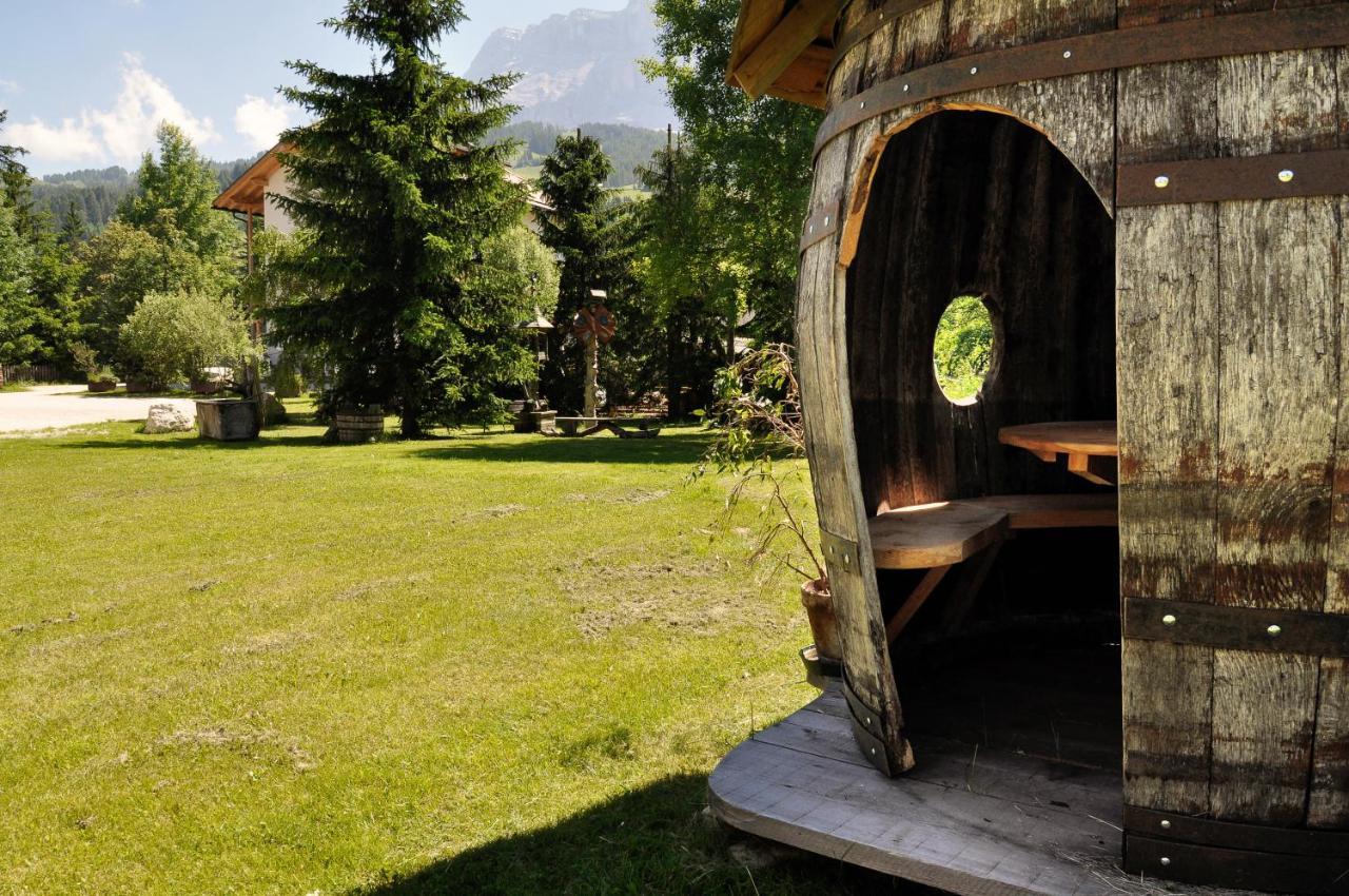 Guesthouse Rungg Badia (South Tyrol) Ngoại thất bức ảnh