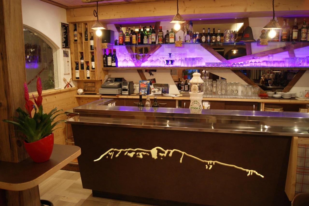 Guesthouse Rungg Badia (South Tyrol) Ngoại thất bức ảnh