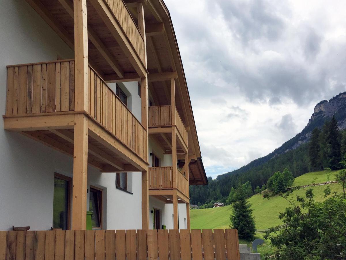Guesthouse Rungg Badia (South Tyrol) Ngoại thất bức ảnh