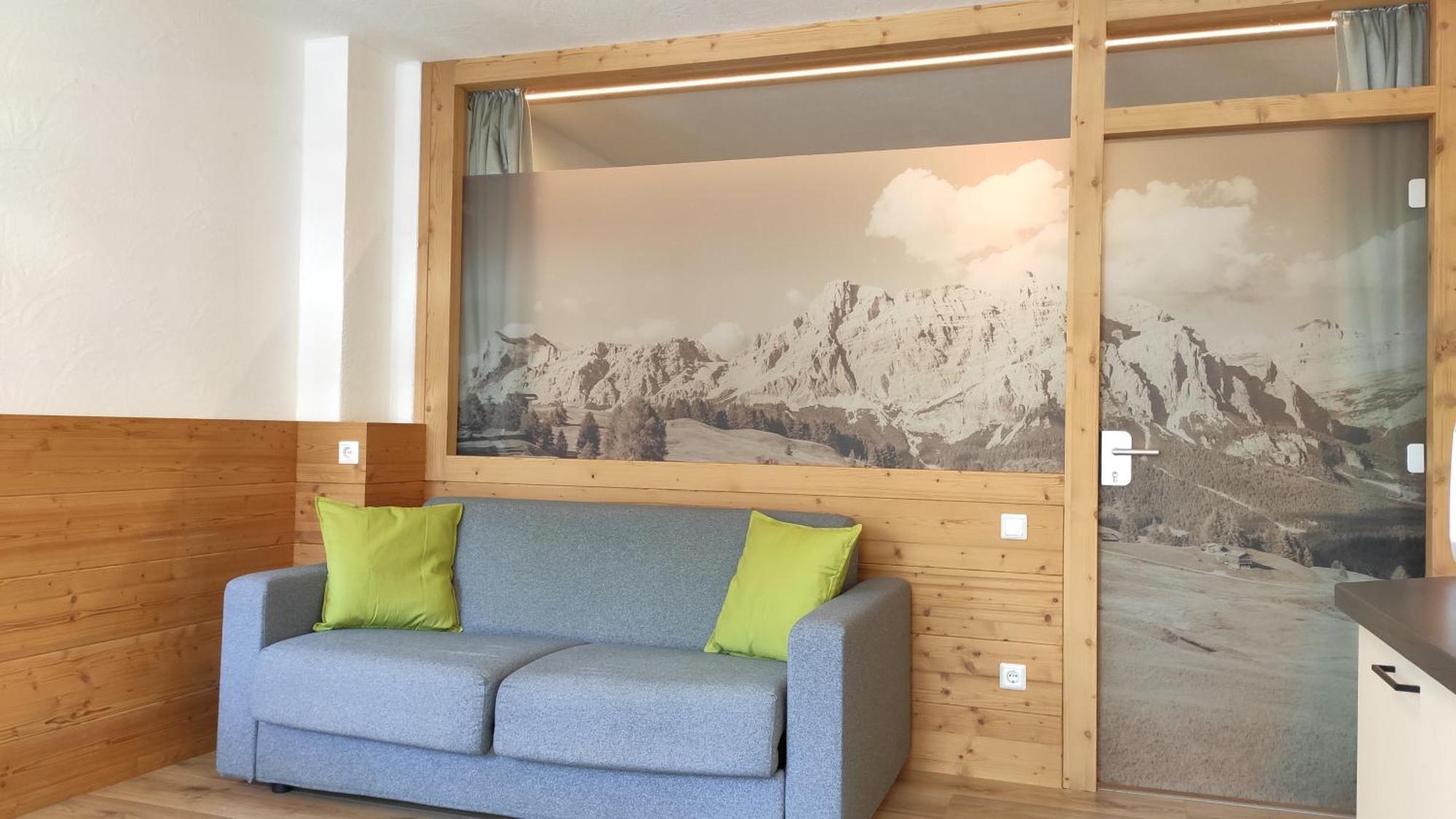 Guesthouse Rungg Badia (South Tyrol) Ngoại thất bức ảnh