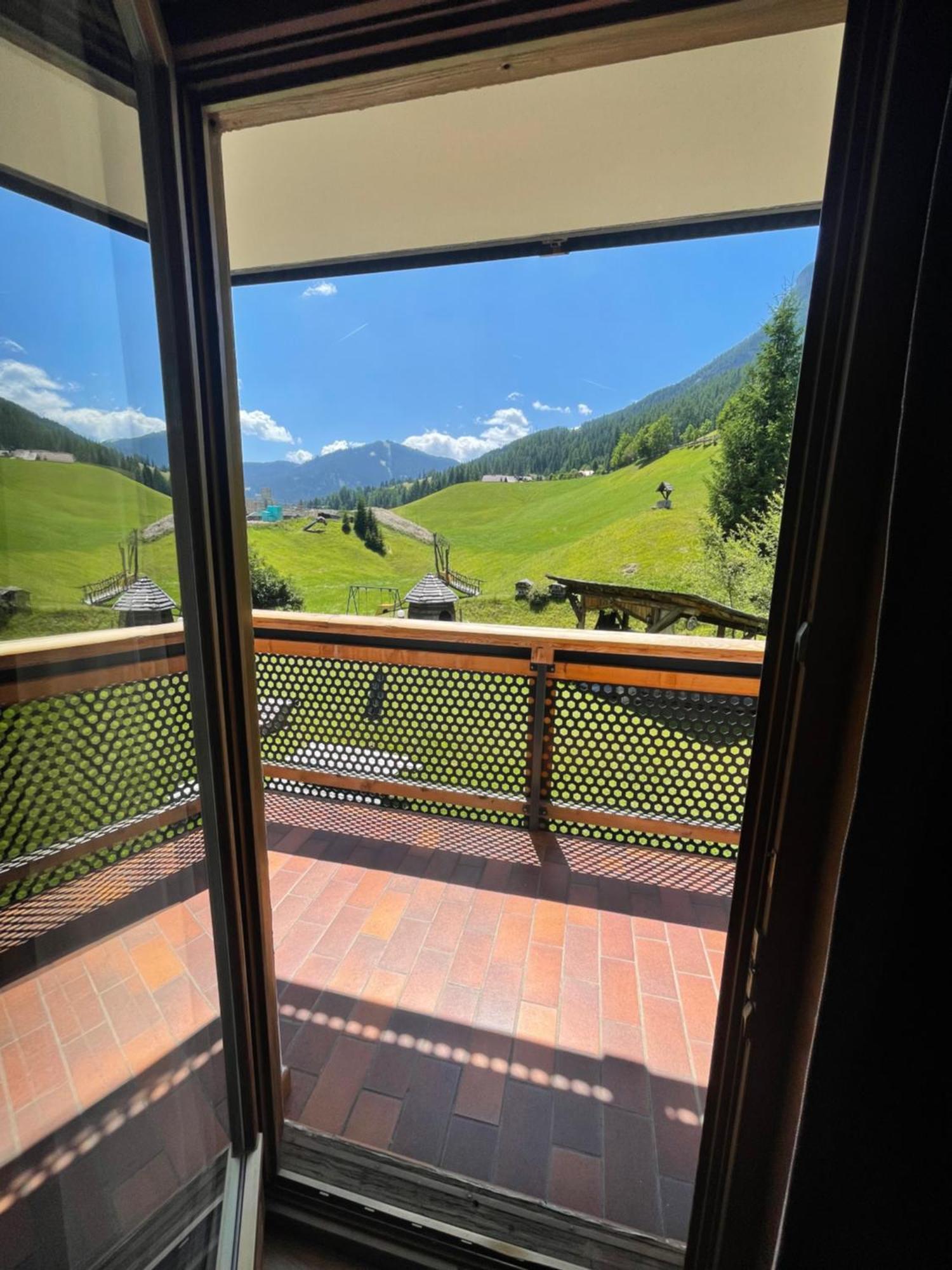 Guesthouse Rungg Badia (South Tyrol) Ngoại thất bức ảnh