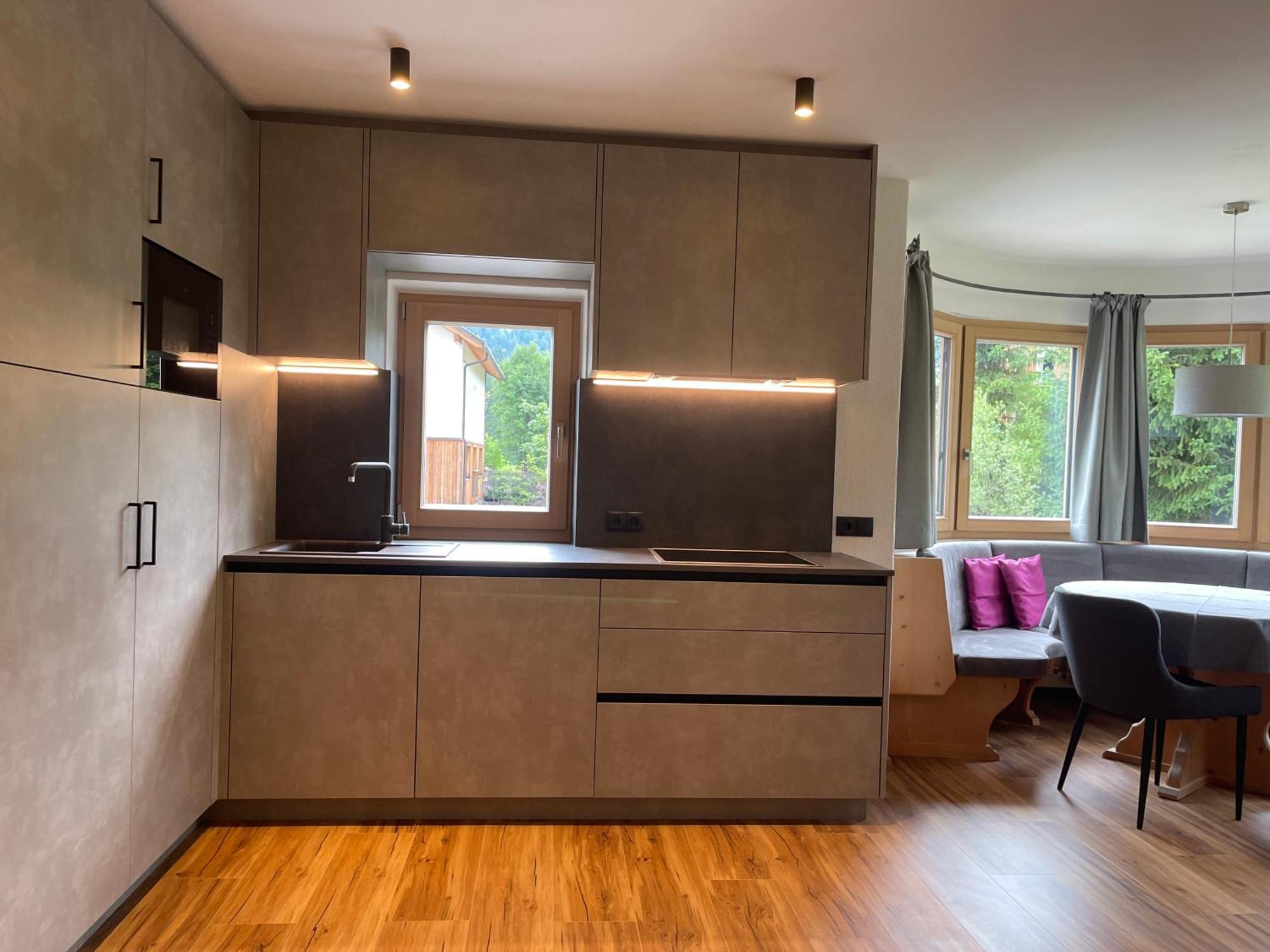 Guesthouse Rungg Badia (South Tyrol) Ngoại thất bức ảnh