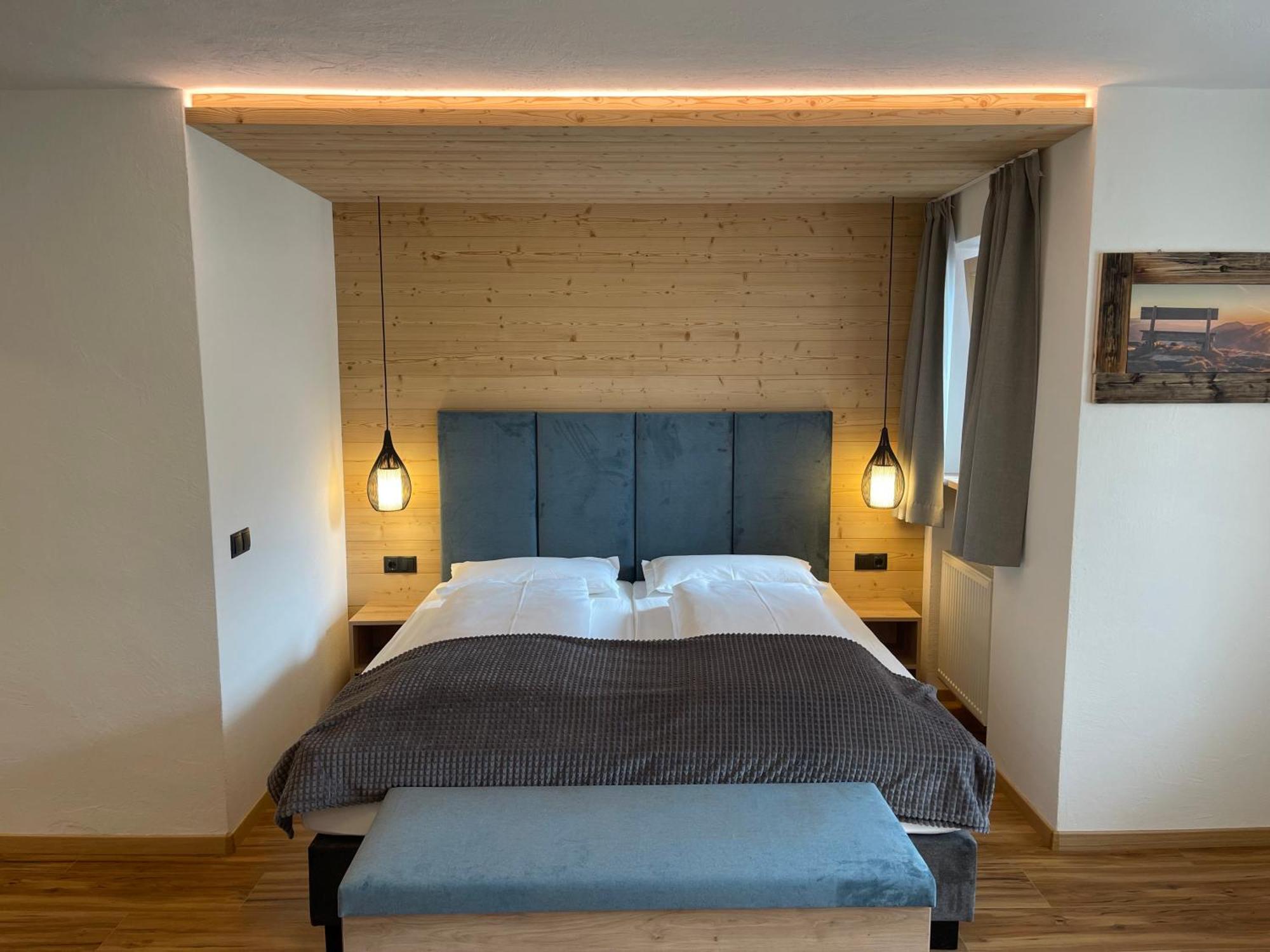 Guesthouse Rungg Badia (South Tyrol) Ngoại thất bức ảnh
